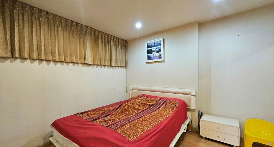 Condo en alquiler de 2 habitaciones en Bang Kapi, Bangkok