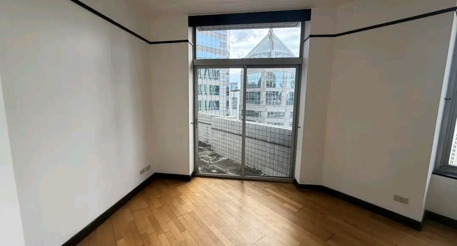 Wohnung zum Kauf mit 3 Zimmer in Pathum Wan, Bangkok