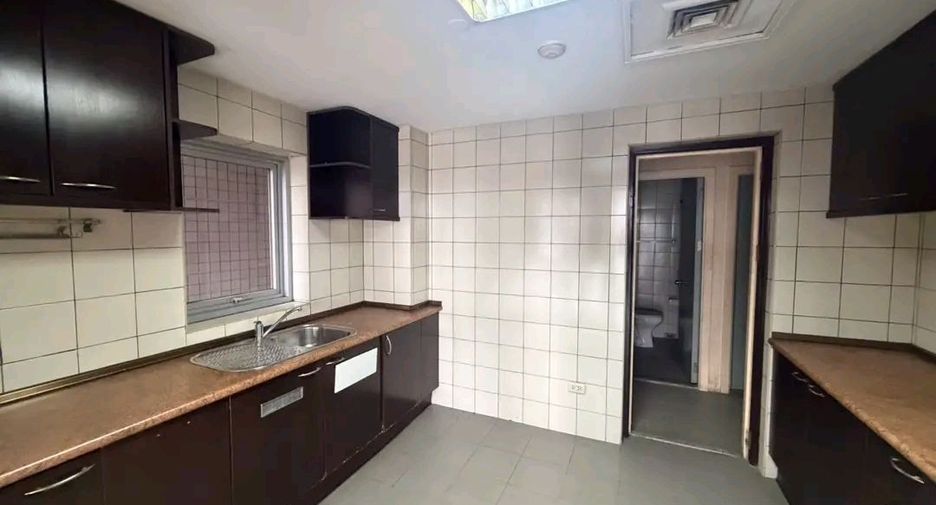 Wohnung zum Kauf mit 3 Zimmer in Pathum Wan, Bangkok
