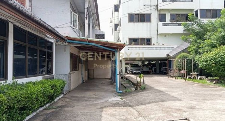 For sale land in Phaya Thai, Bangkok