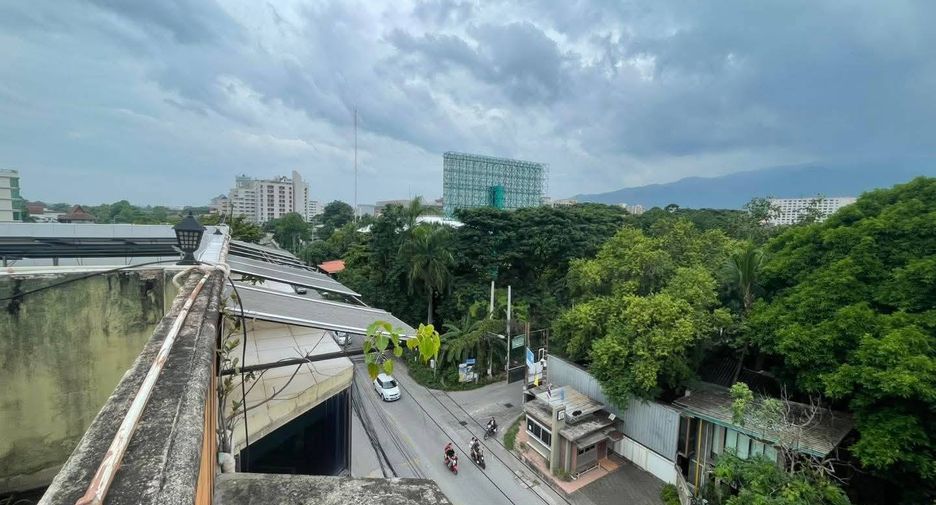 Gewerbefläche zur Miete mit 10 Zimmer in Mueang Chiang Mai, Chiang Mai
