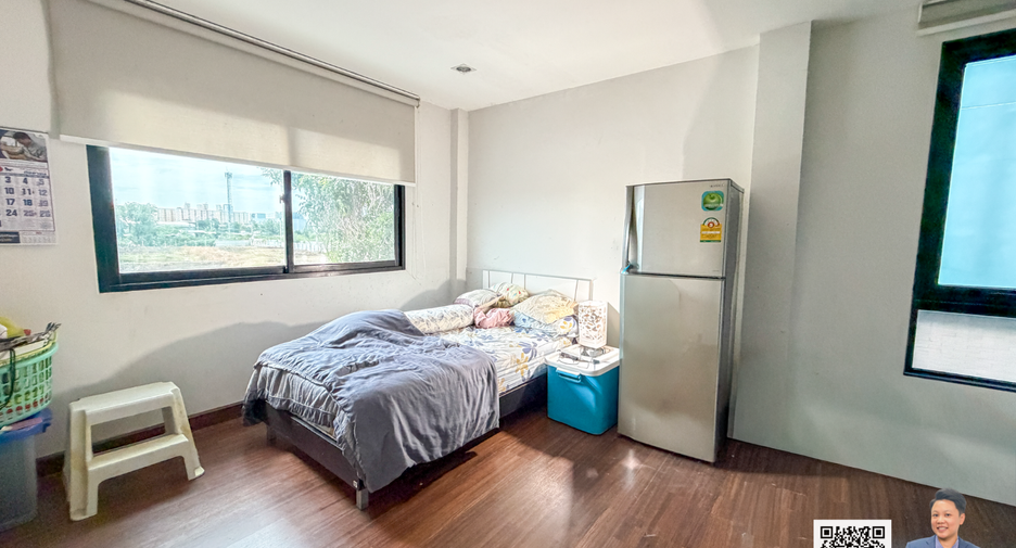 For sale 3 bedrooms townhouse in Bang Phli, Samut Prakan