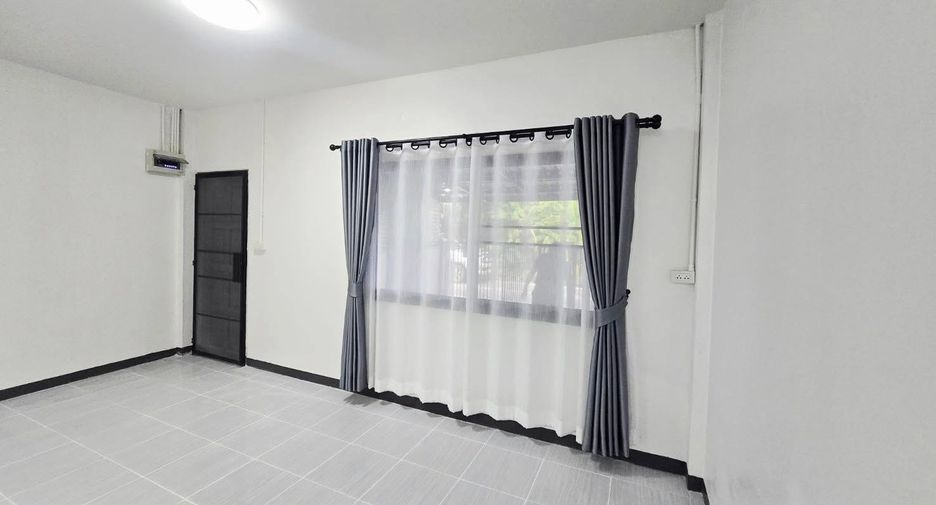 For sale 2 bedrooms townhouse in San Sai, Chiang Mai