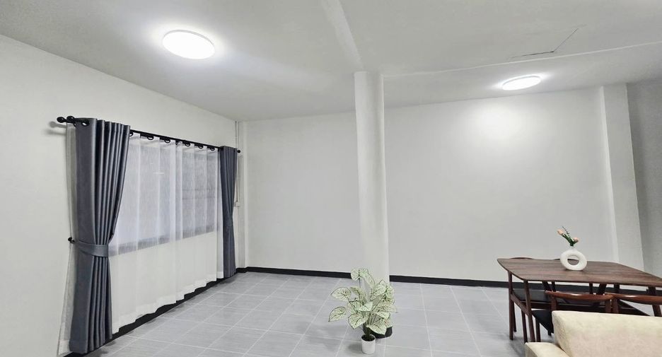 For sale 2 bedrooms townhouse in San Sai, Chiang Mai