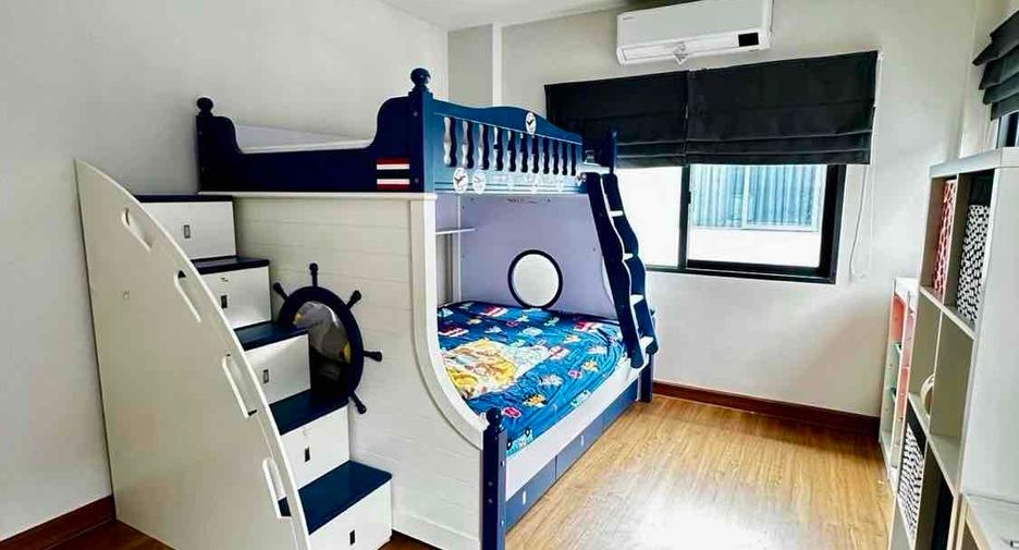 For rent 4 bedrooms house in Saphan Sung, Bangkok