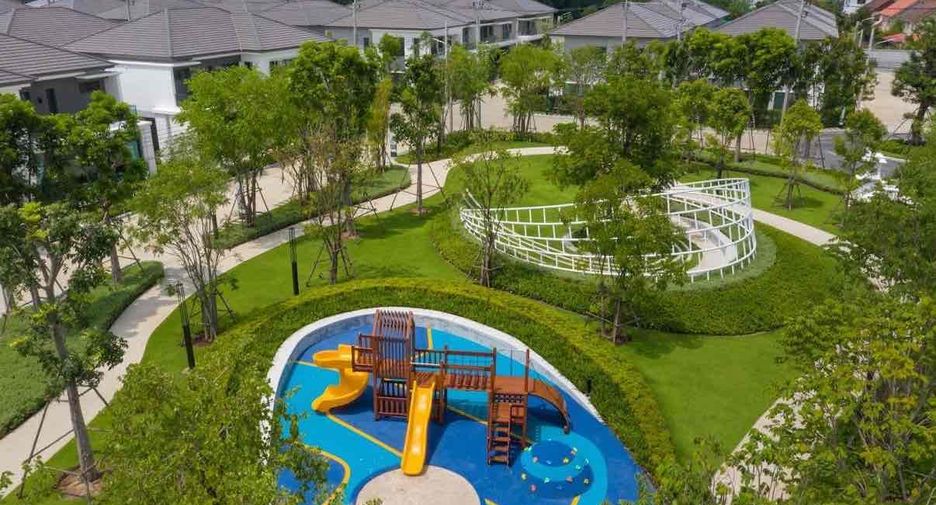 For rent 4 bedrooms house in Saphan Sung, Bangkok