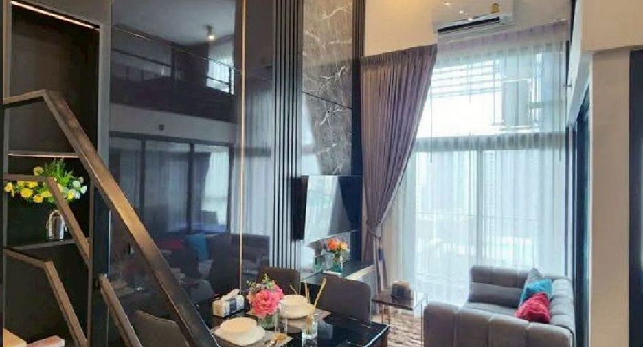 For rent 2 bedrooms condo in Huai Khwang, Bangkok