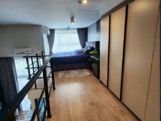 For rent 2 bedrooms condo in Huai Khwang, Bangkok
