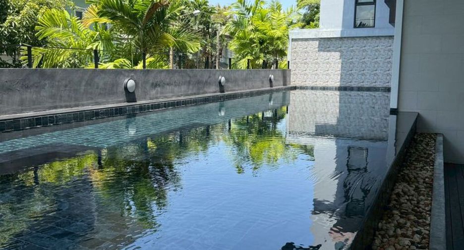 For sale 2 bedrooms condo in Mueang Samut Prakan, Samut Prakan