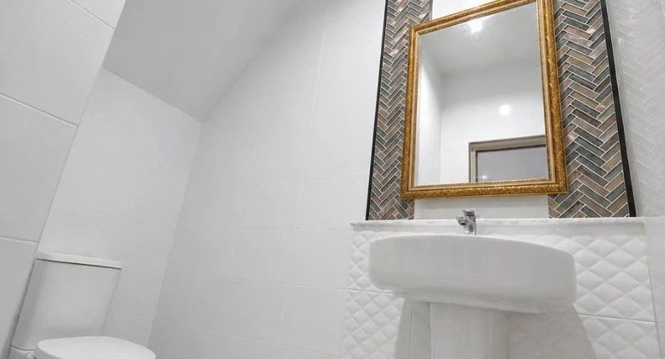 Casa en venta de 3 habitaciones en Mueang Samut Sakhon, Samut Sakhon