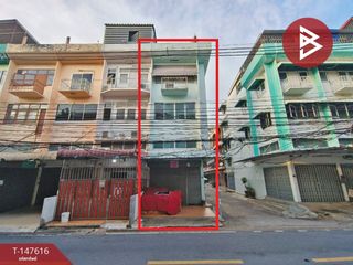 For sale 4 bedrooms retail Space in Bang Phlat, Bangkok