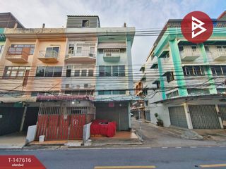 For sale 4 bedrooms retail Space in Bang Phlat, Bangkok