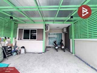 For sale 2 bedrooms townhouse in Bang Sao Thong, Samut Prakan
