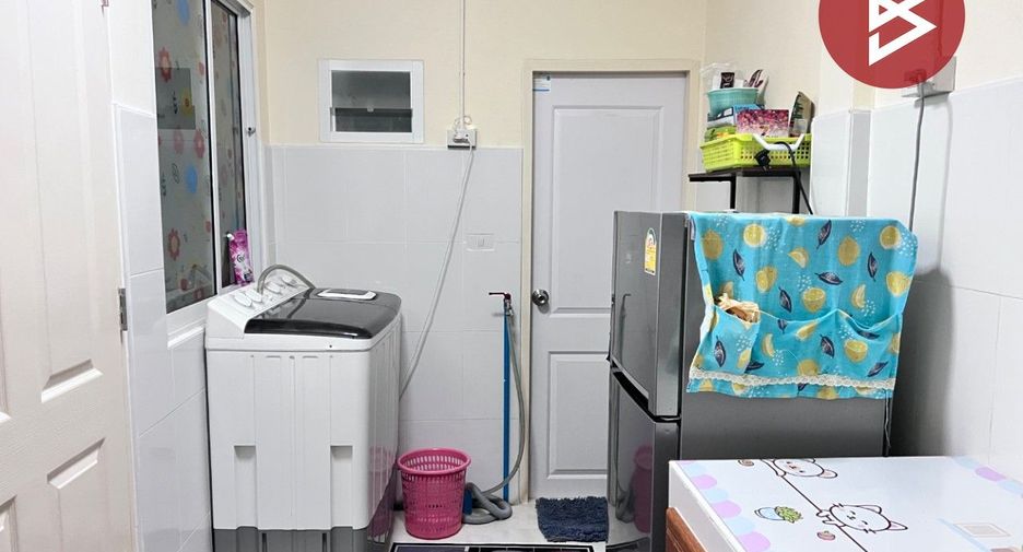 For sale 2 bedrooms townhouse in Bang Sao Thong, Samut Prakan