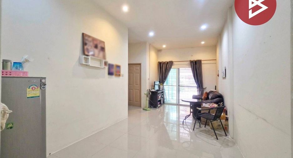 Casa adosada en venta de 2 habitaciones en Thanyaburi, Pathum Thani