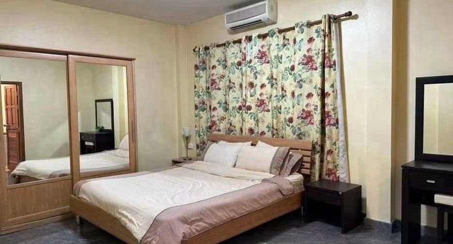 Haus zum Kauf mit 5 Zimmer in Jomtien, Pattaya
