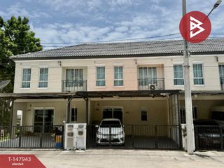 À vendre 3 chambres maison de ville à Mueang Chon Buri, Chonburi