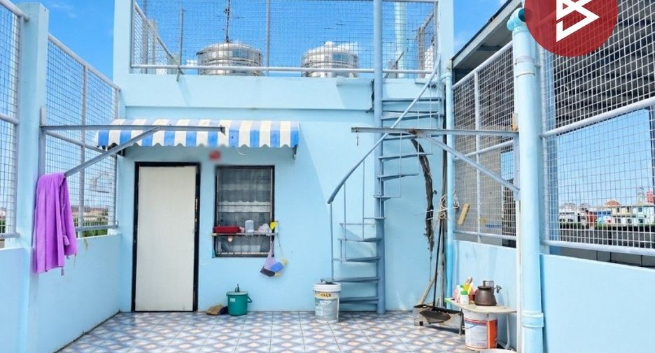 À vendre appartement avec services à Bang Khae, Bangkok