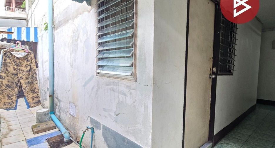 À vendre appartement avec services à Bang Khae, Bangkok