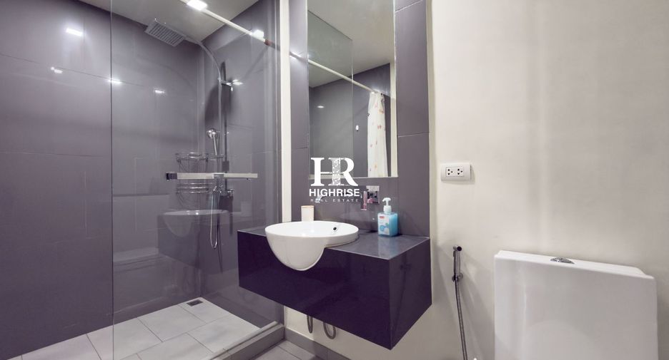 For rent 2 bedrooms condo in Bang Lamung, Chonburi