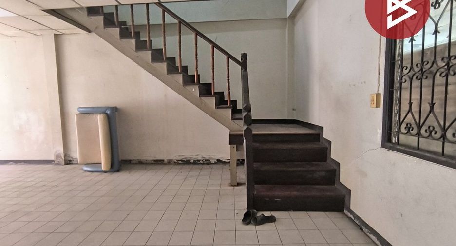 For sale 2 bedrooms townhouse in Phanom Sarakham, Chachoengsao