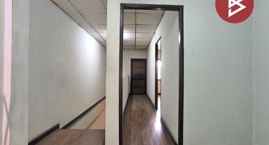 For sale 2 bedrooms townhouse in Phanom Sarakham, Chachoengsao