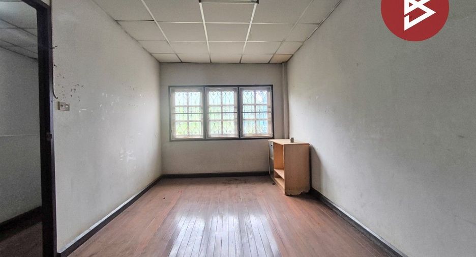 For sale 2 bedrooms townhouse in Phanom Sarakham, Chachoengsao