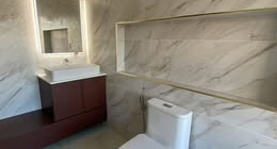 For sale 5 bedrooms villa in Bang Lamung, Chonburi