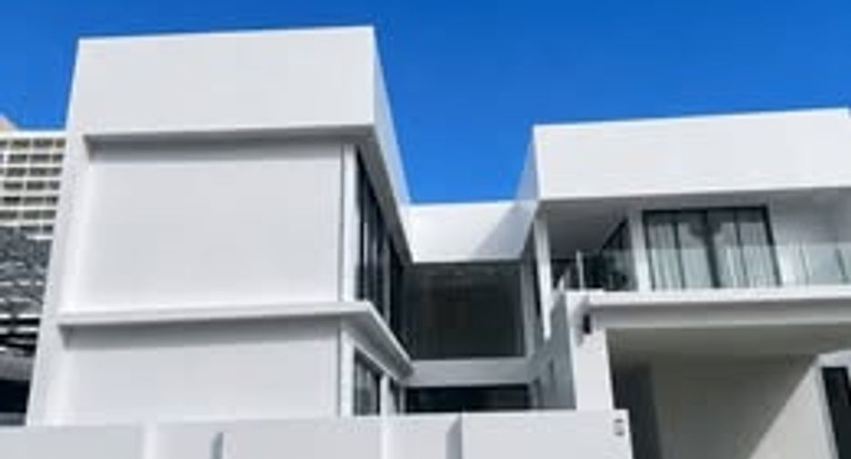 For sale 5 bedrooms villa in Bang Lamung, Chonburi