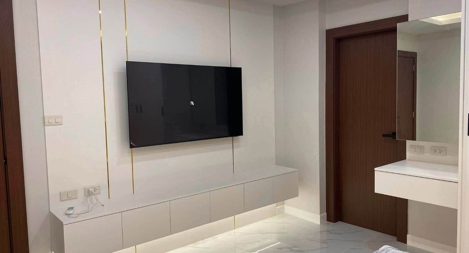 For sale 5 bedrooms villa in Bang Lamung, Chonburi