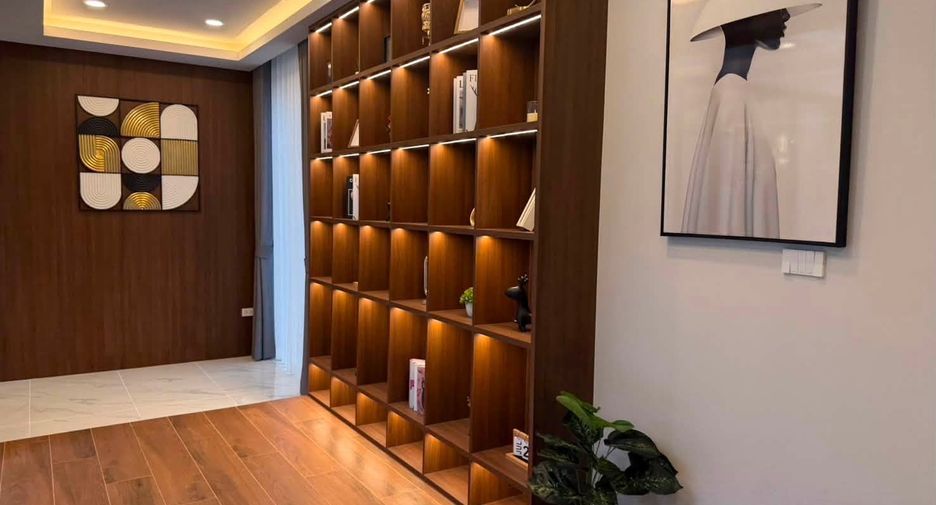 For sale 5 bedrooms villa in Bang Lamung, Chonburi