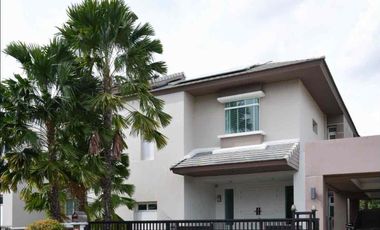 Haus zum Kauf mit 6 Zimmer in Pak Kret, Nonthaburi