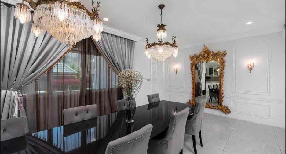 Haus zum Kauf mit 6 Zimmer in Pak Kret, Nonthaburi