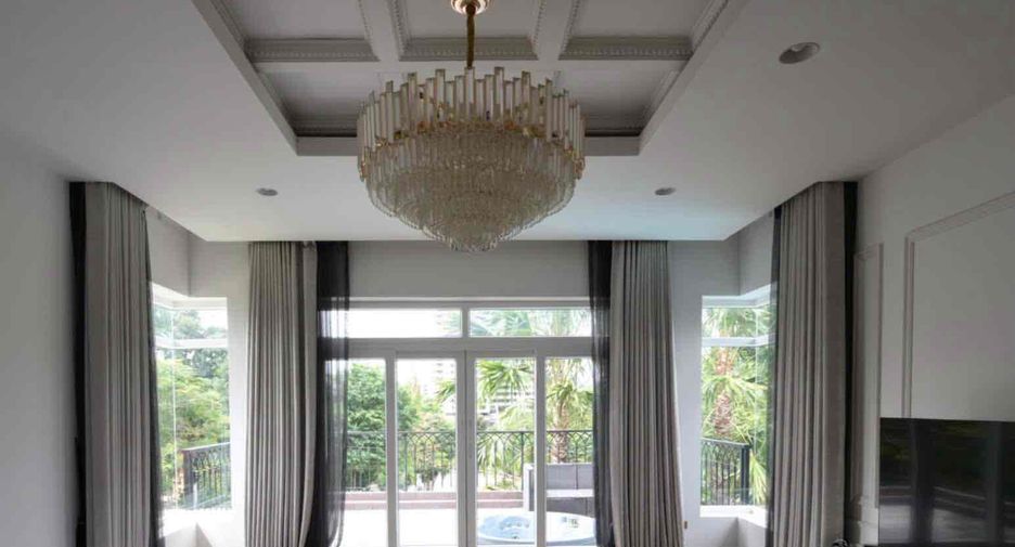 Haus zum Kauf mit 6 Zimmer in Pak Kret, Nonthaburi