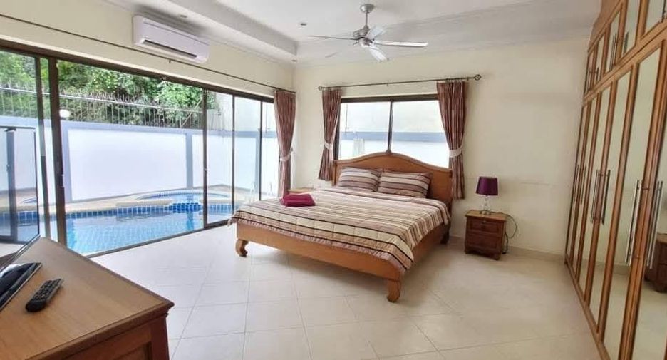 Casa en alquiler de 5 habitaciones en Jomtien, Pattaya