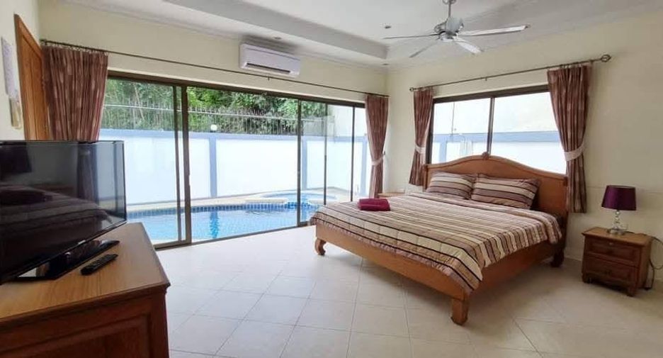 Casa en alquiler de 5 habitaciones en Jomtien, Pattaya