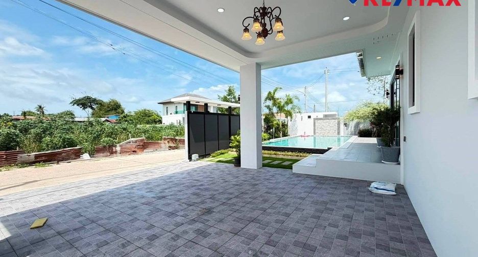 For sale 3 ベッドルーム house in Bang Lamung, Chonburi