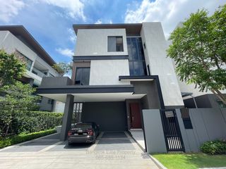 For rent 5 bedrooms house in Bang Kapi, Bangkok