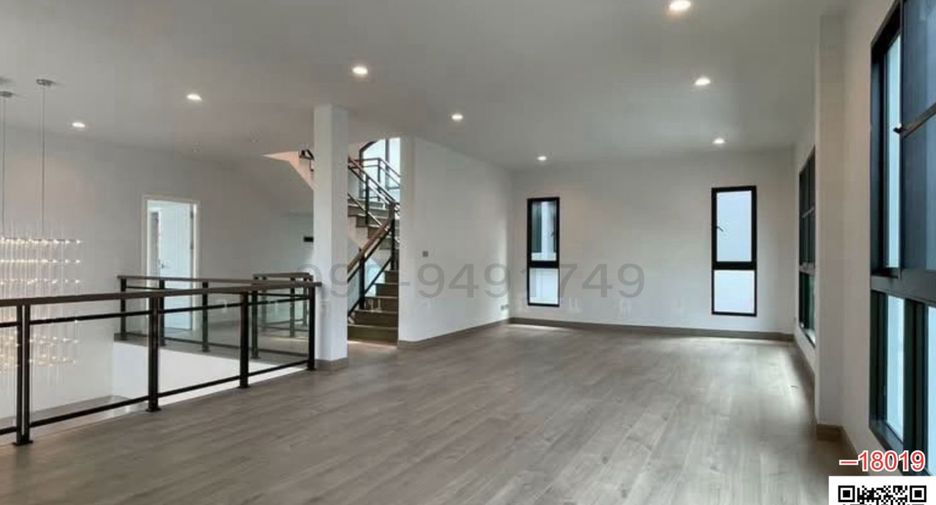 For rent 5 bedrooms house in Bang Khen, Bangkok
