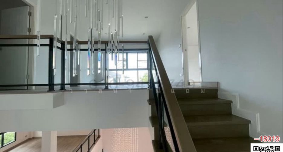 For rent 5 bedrooms house in Bang Khen, Bangkok