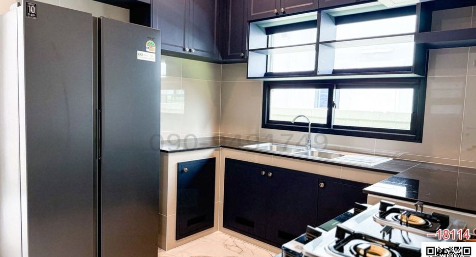 For rent 5 bedrooms house in Don Mueang, Bangkok