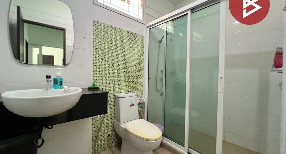 Продажа 3 спальни дом в Phan Thong, Чонбури