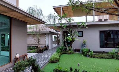 Haus zur Miete mit 6 Zimmer in Prawet, Bangkok