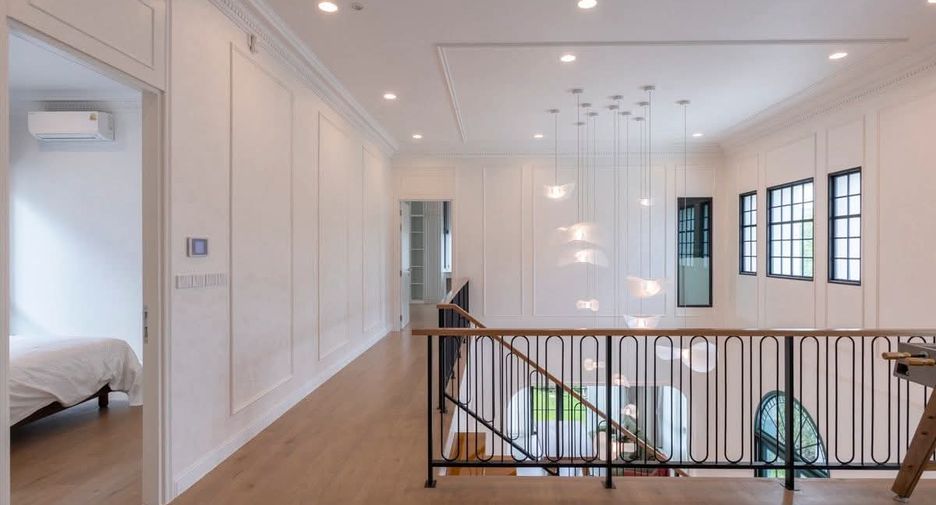 For rent 5 bedrooms house in Saphan Sung, Bangkok
