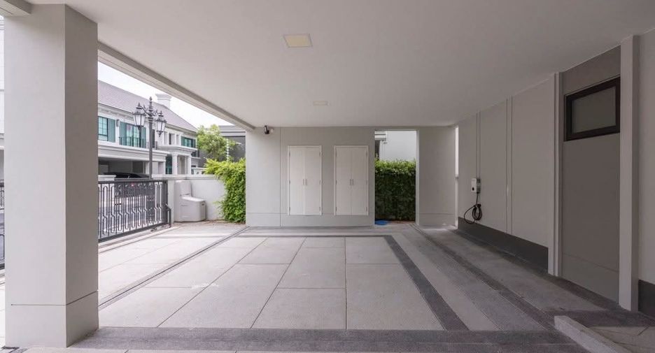 For rent 5 bedrooms house in Saphan Sung, Bangkok