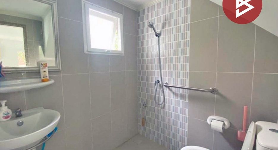For sale 3 bedrooms house in Mueang Samut Sakhon, Samut Sakhon