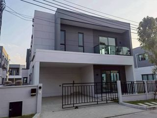 出租 4 卧室 独立屋 在 Bang Phli, Samut Prakan