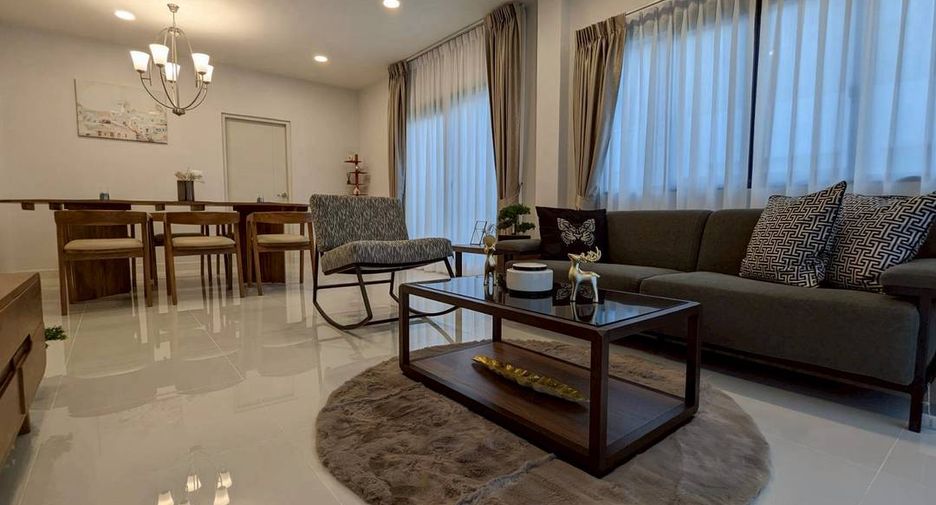 Haus zur Miete mit 4 Zimmer in Bang Phli, Samut Prakan
