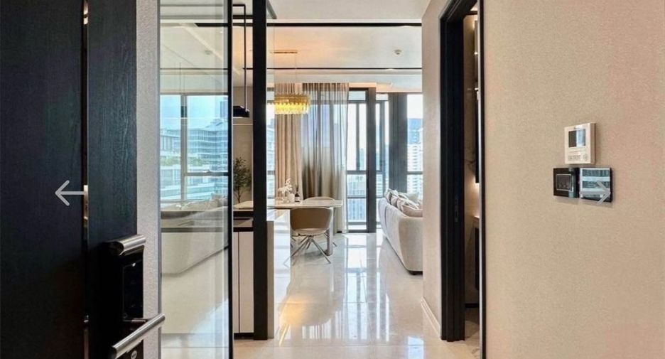 For rent 2 bedrooms condo in Watthana, Bangkok