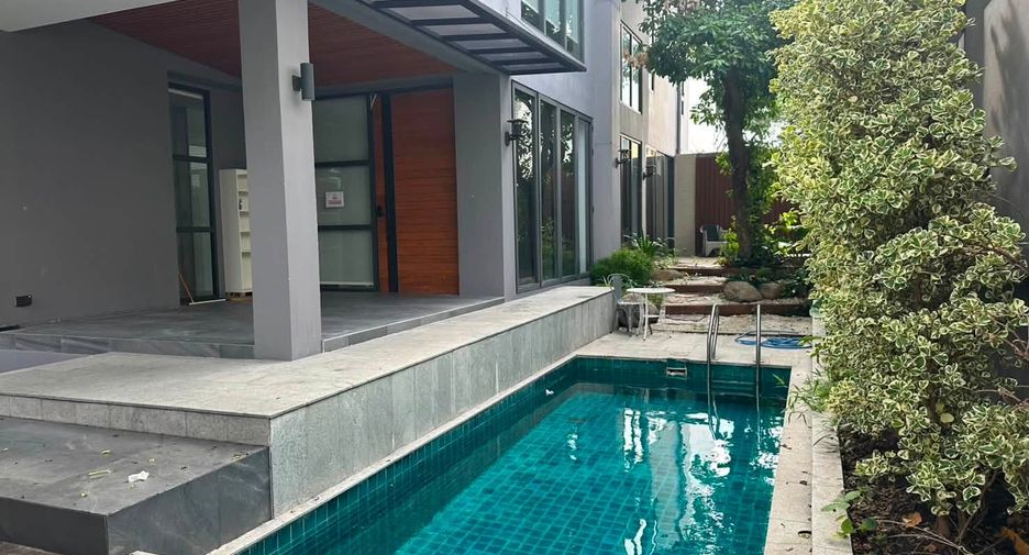出售 5 卧室 别墅 在 Khlong Toei, 曼谷